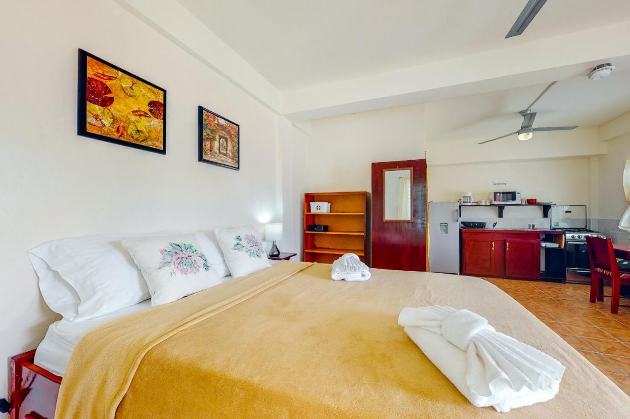 Willow 2 At Island Cabanas Gold Standard Certified Caye Caulker Luaran gambar